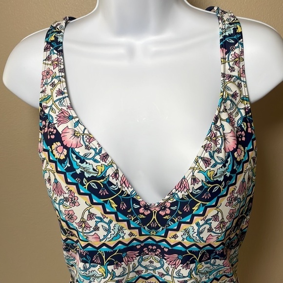 KONA Sol Patterned One Piece Swimsuit Size Large - Picture 2 of 9